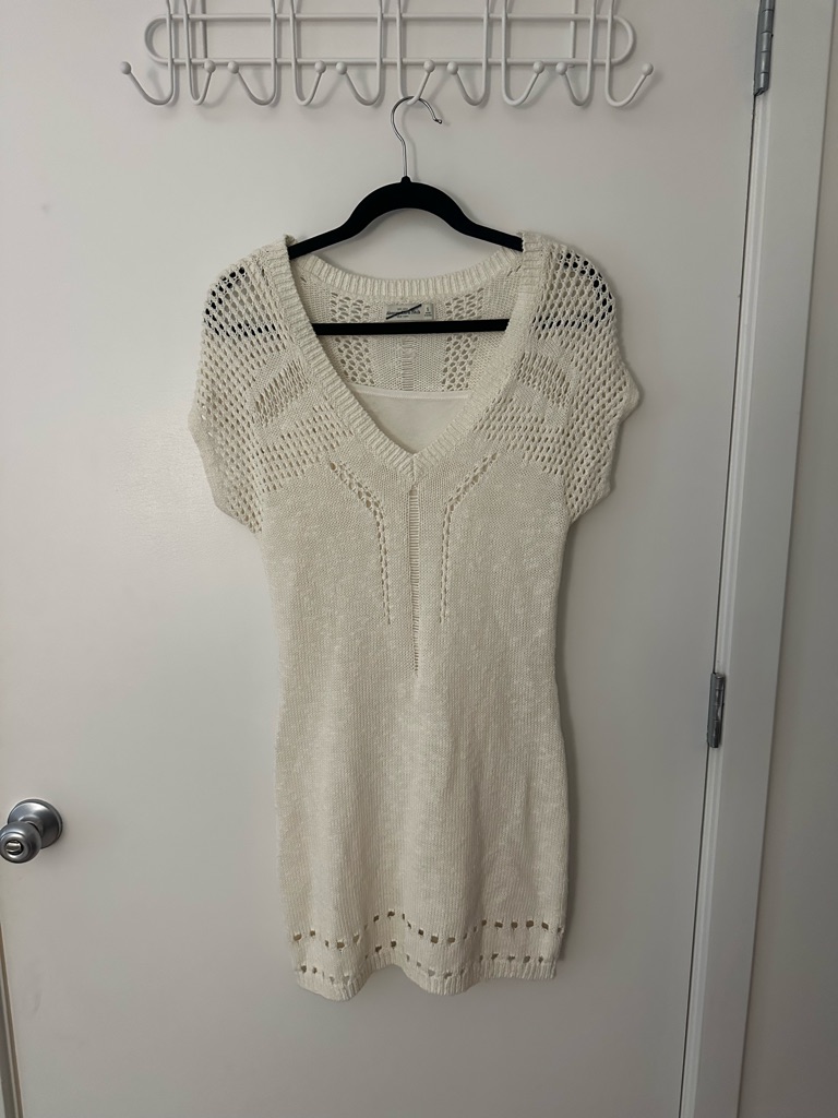 Abercrombie Knit V-Neck Short Sleeve Sweater Dress - Cream